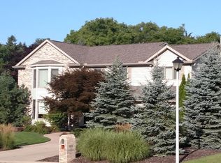 4281 Farm Meadows Ct, Okemos, MI 48864