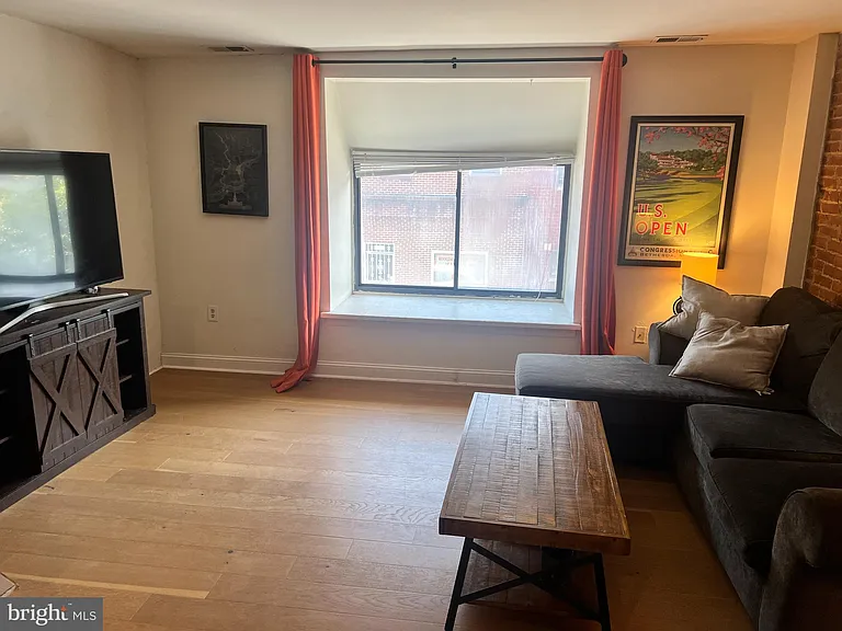 2031-9 South St #205 — Photo 9