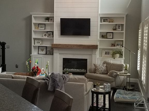 3rd image of 8621 Lake Village Cir