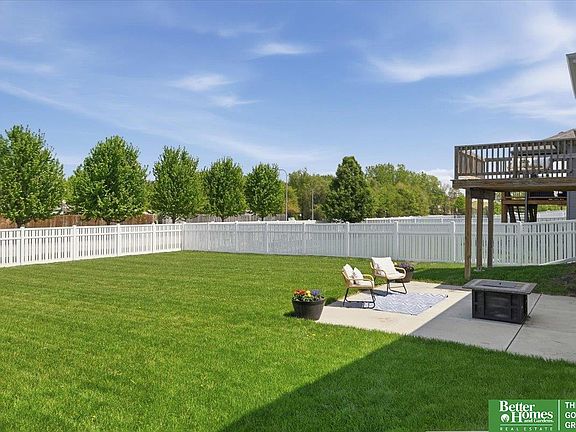 2nd image of 21126 Castlerock Ln