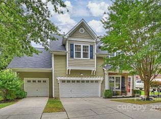 1008 Sarandon Dr, Matthews, NC 28104