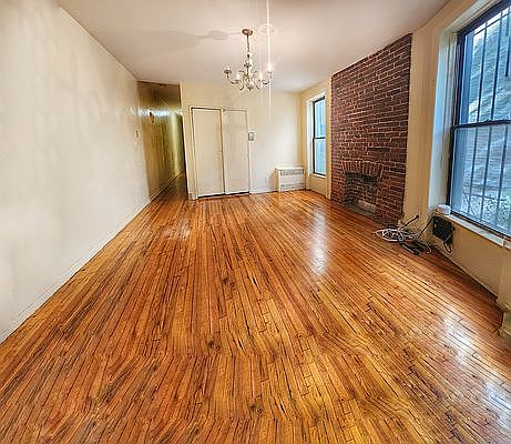 1st image of 1042 Bergen St #2R