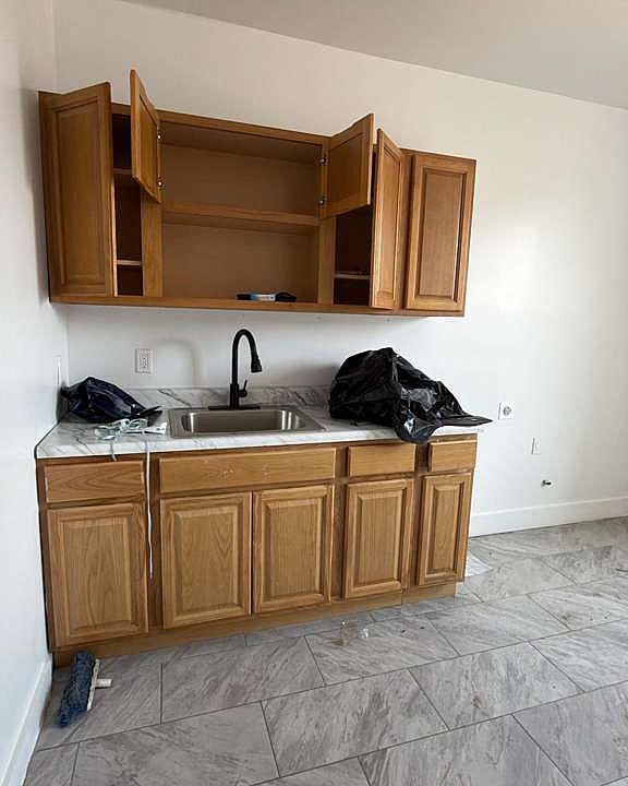 1st image of 1248 Stratford Ave #3A