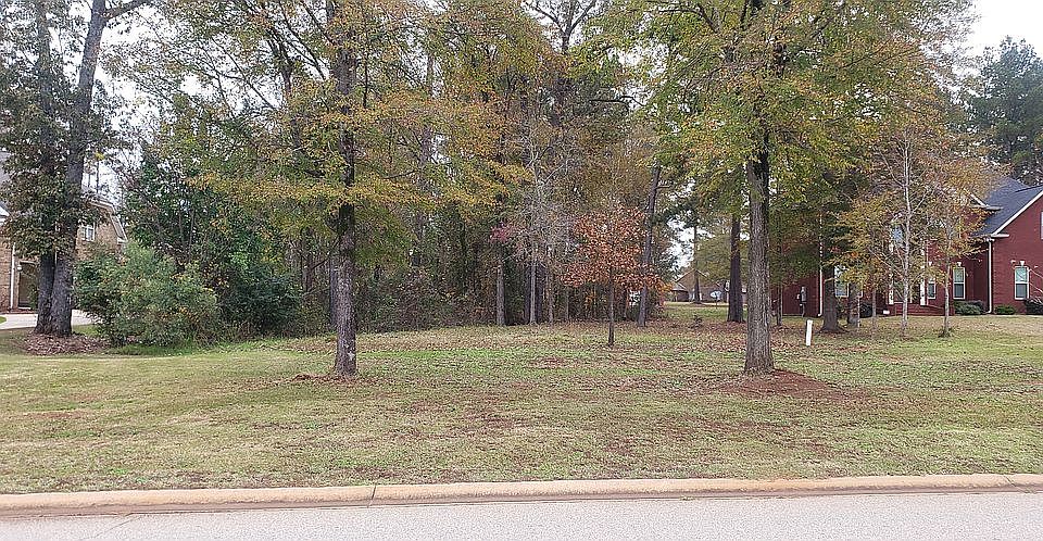 1st image of 757 Barrington Hall Dr