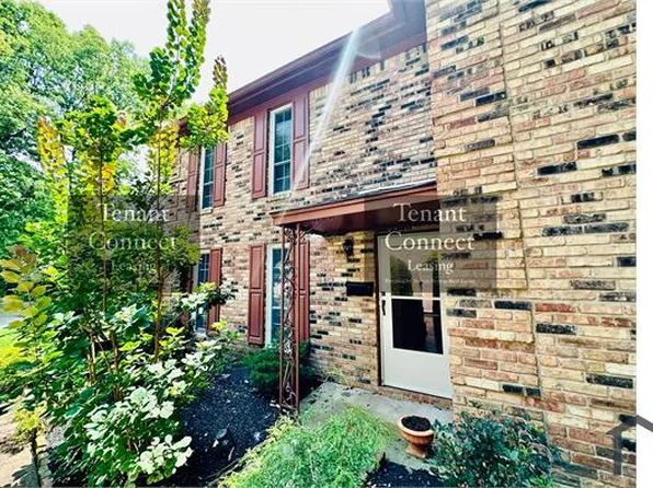 4319 Greenway Dr, Indianapolis, IN 46220