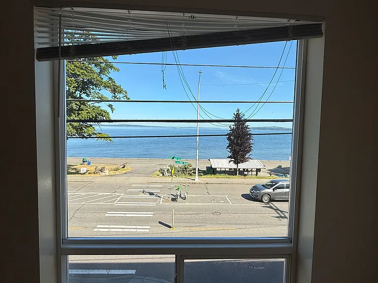 2770 Alki — Photo 14