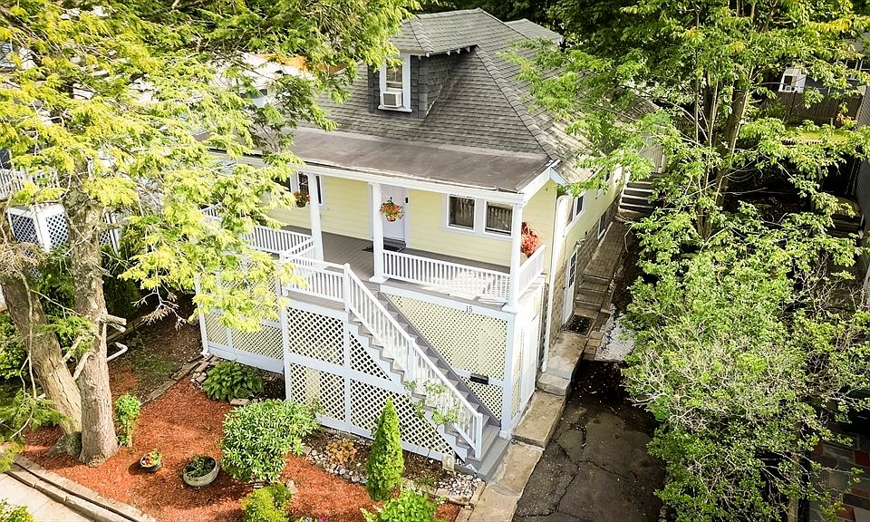 1st image of 15 Murray Hill Rd