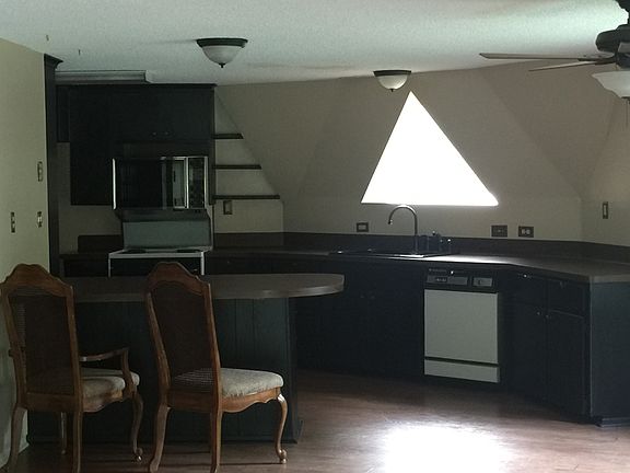 4th image of 18189 Eastside Rd