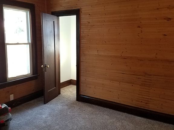 Northeast downstairs bedroon