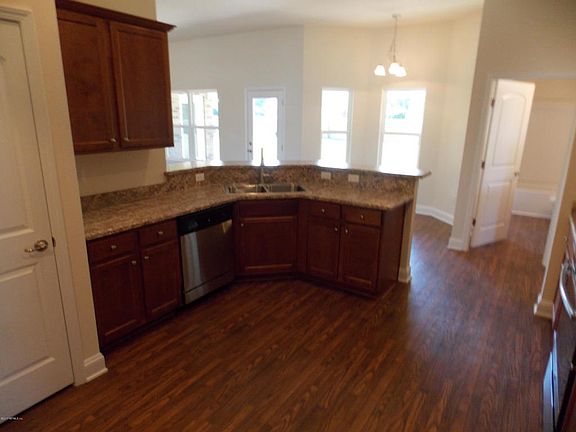 3rd image of 12318 Dewhurst Cir