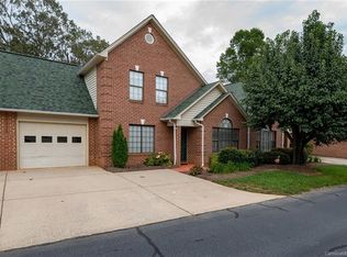 1633 20th Avenue Ct NE, Hickory, NC 28601