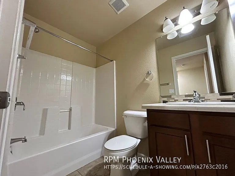 17402 N 19th Ave — Photo 25