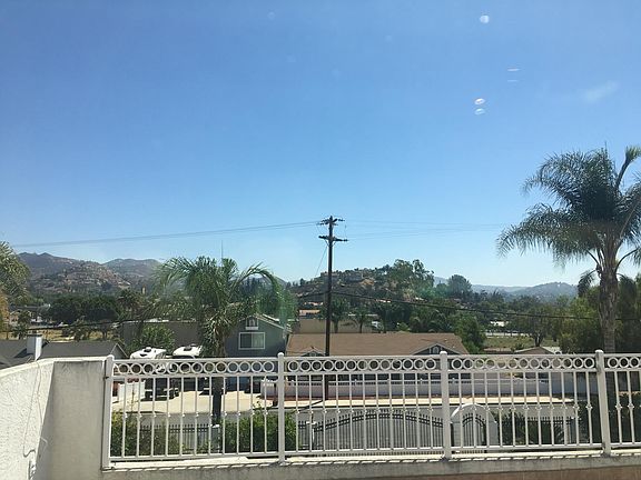 2nd image of 1258 Tres Lomas Dr