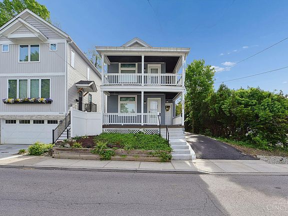 2nd image of 3026 Obryon St