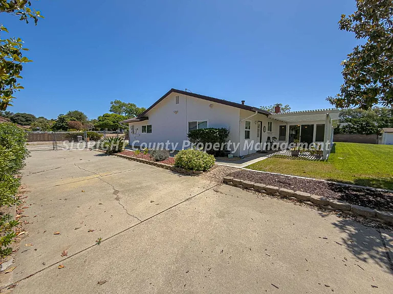 204 Ruby Ln — Photo 33