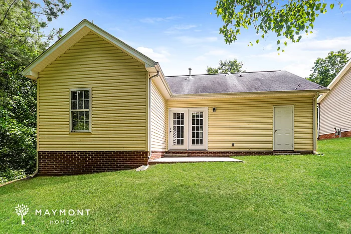 677 Continental Dr — Photo 14