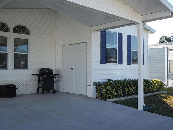 3rd image of 331 Macadamia Dr
