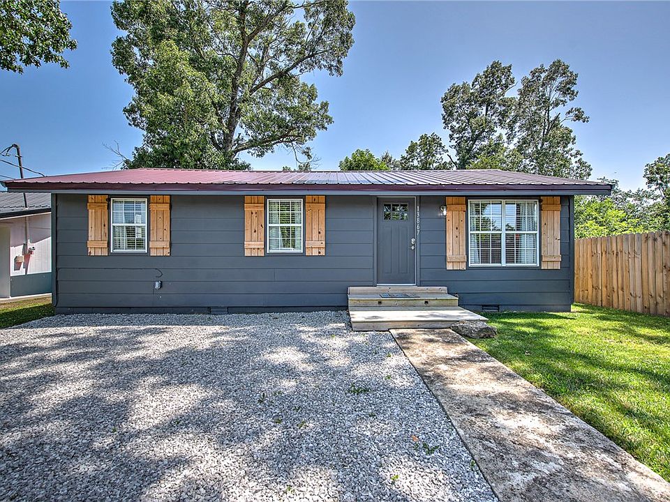 1st image of 13867 Saratoga Dr
