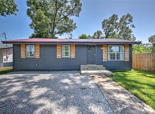 13867 Saratoga Dr, Rogers, AR 72758