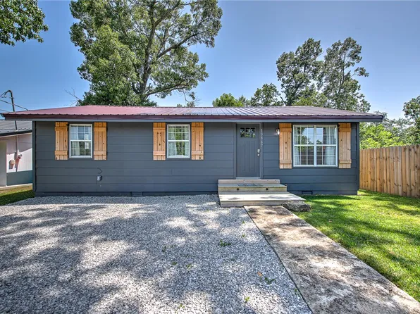 13867 Saratoga Dr, Rogers, AR 72758