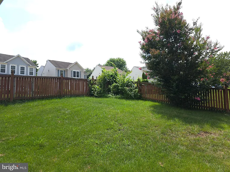 15546 Miller School Pl — Photo 4