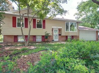 1518 S Curtiss Dr, Urbana, IL 61802