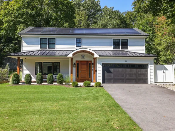 10 Loewen Ct, Rye, NY 10580