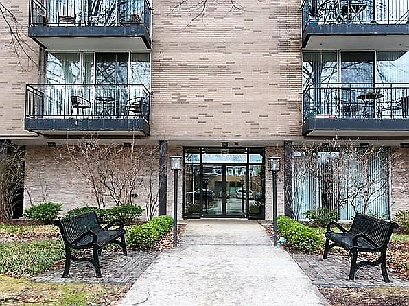 2nd image of 424 Park Ave APT 403