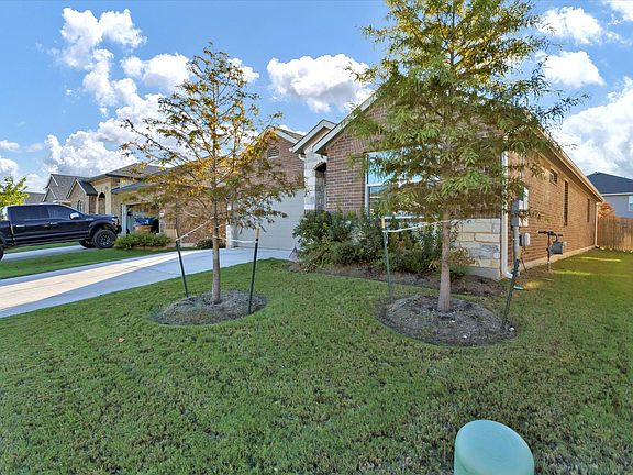 3rd image of 9208 Margaret Jewel Ln