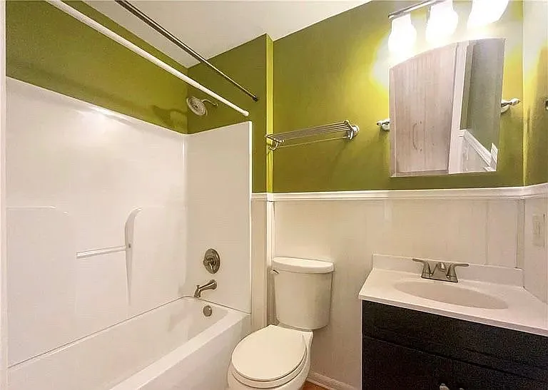 3611 Shagbark Dr — Photo 15