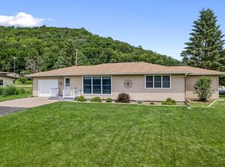 S1576 Lake St, Alma, WI 54610