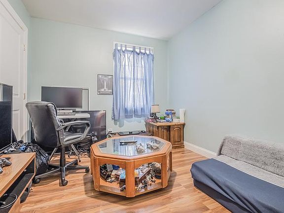 5th image of 136 Almy St #3