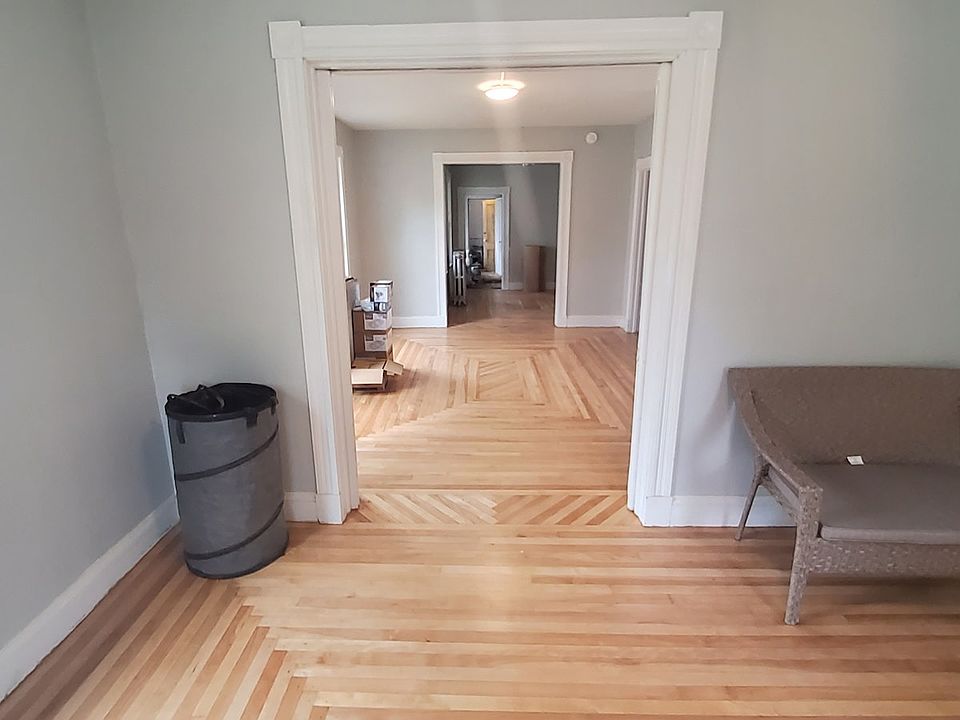 Bonus room to living room