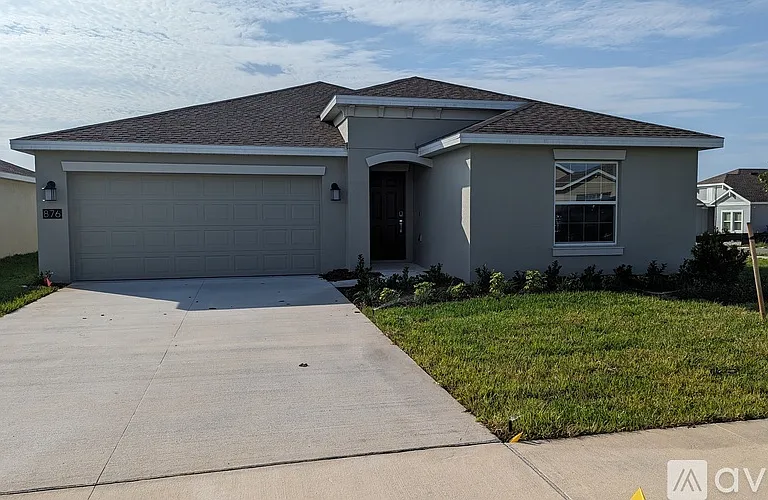 876 Laurel View Way — Photo 1