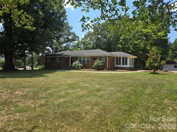 3800 Centergrove Rd, Concord, NC 28025