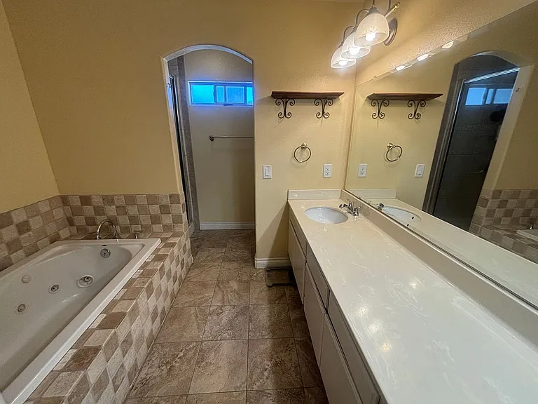 25321 Bowie Ct — Photo 9