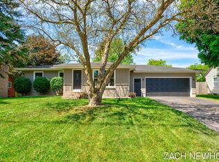 411 Charles St, Middleville, MI 49333