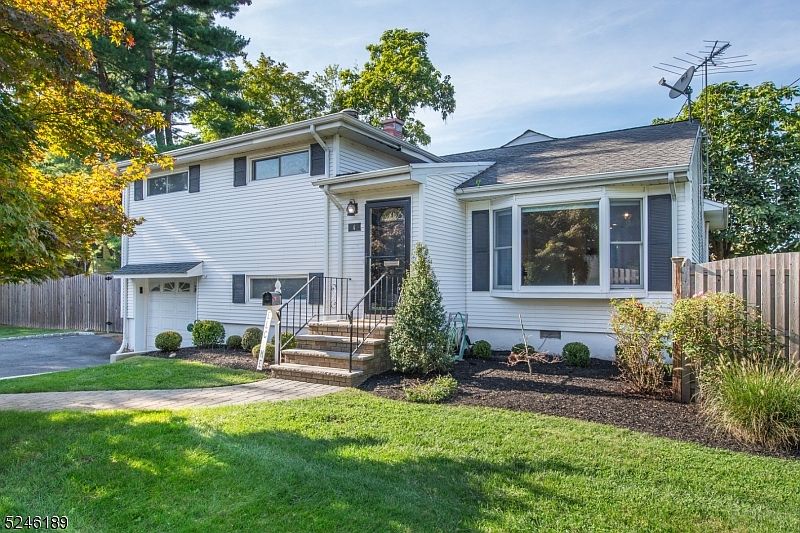 4 Ackerson Ave, Pequannock, NJ 07440 Zillow