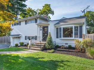 4 Ackerson Ave, Pequannock, NJ 07440