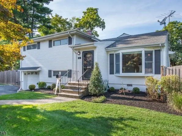 4 Ackerson Ave, Pequannock Twp., NJ 07440