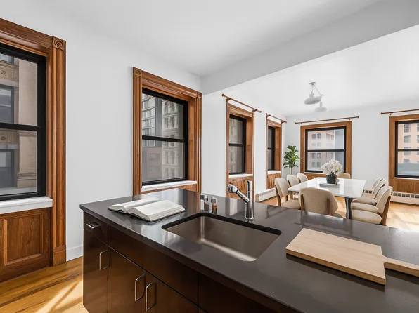 90 Nassau Street image 3 of 9