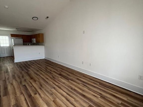 3rd image of 487 Lexie Ln