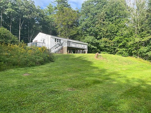 2nd image of 64 Crown Point Road