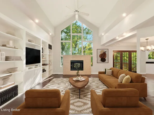 8716 Wooded Trail Ct, Louisville, KY 40220