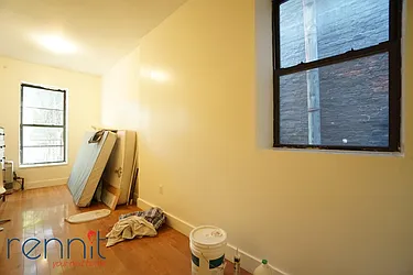 Rented by Rennit Inc.