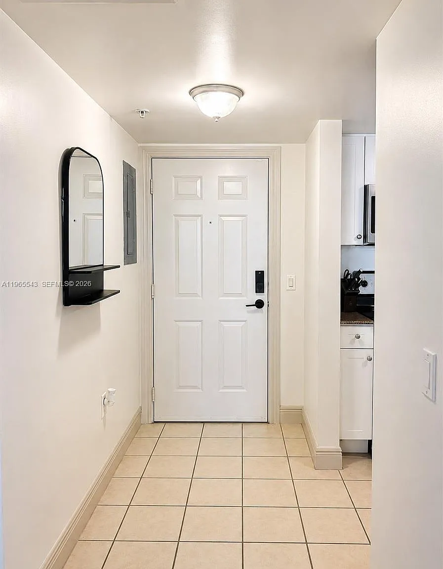 Douglas Place Condo — Photo 2