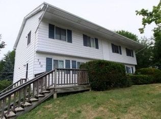 720 Barron Blvd APT A, Grayslake, IL 60030