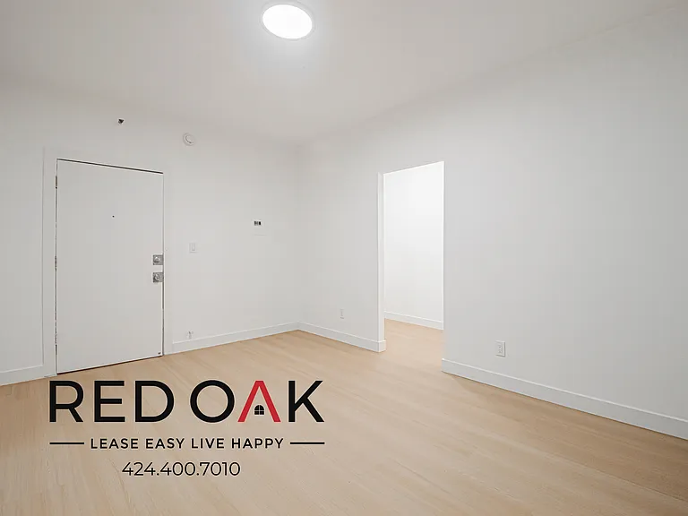 719 N Heliotrope Dr #307 — Photo 3