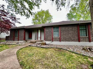 1201 SW Mic O Say Dr, Blue Springs, MO 64015