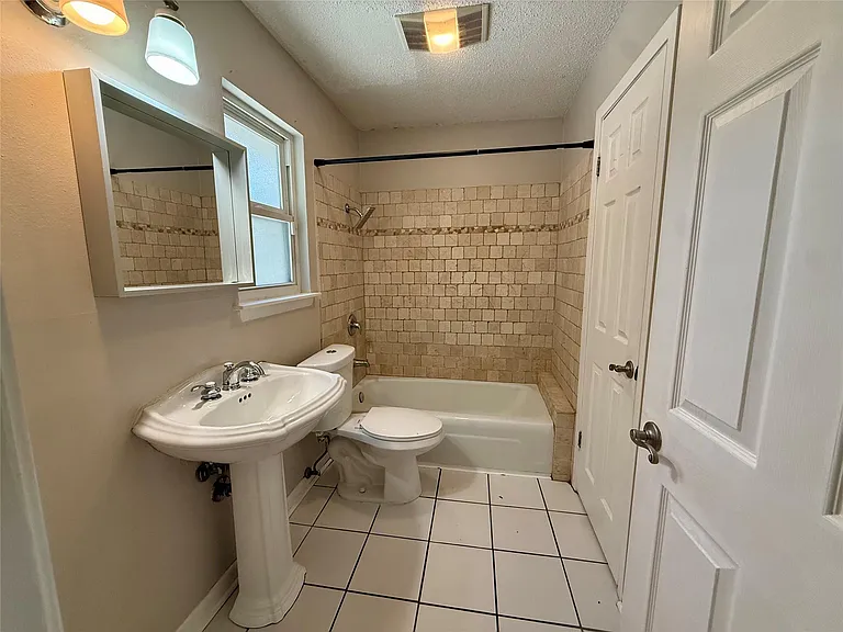6301 Emory Ln — Photo 17